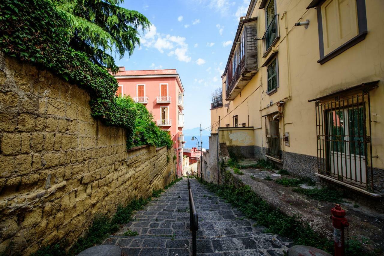 Appartamento Panoramico "Il Glicine" Napels Buitenkant foto