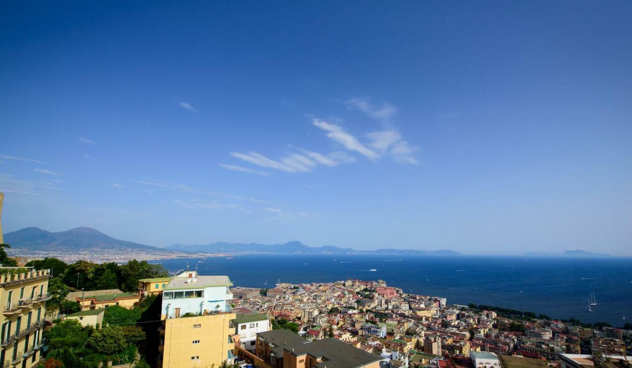 Appartamento Panoramico "Il Glicine" Napels Buitenkant foto