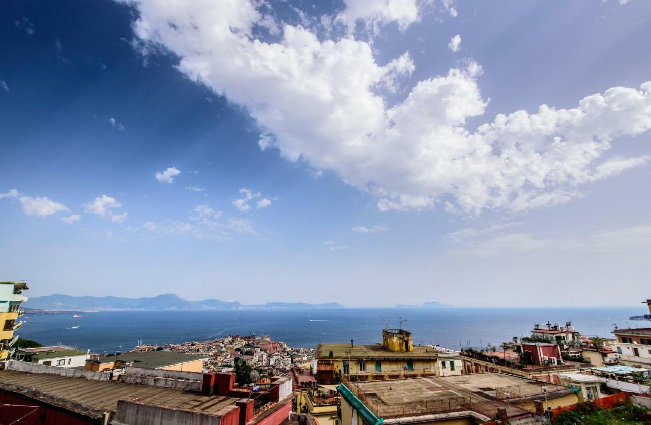 Appartamento Panoramico "Il Glicine" Napels Buitenkant foto